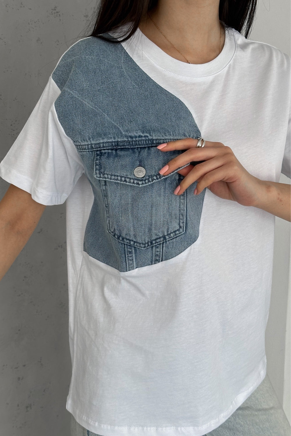 Kadın Denim Kot Detaylı Cepli Tasarım Pamuklu Tişört - Beyaz