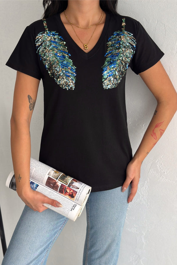 Kadın V Yaka Omzu Yaprak Pul Payet İşlemeli %100 Pamuk T-Shirt - Siyah