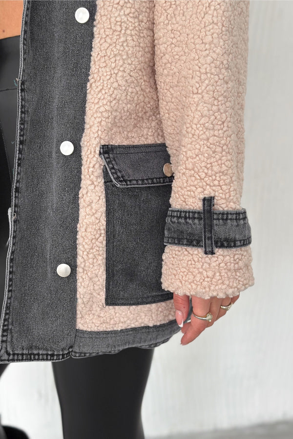 Kadın Standart Beden Kruvaze Yaka Çift Cepli Düğmeli Denim Kot Detaylı Mont - Bej