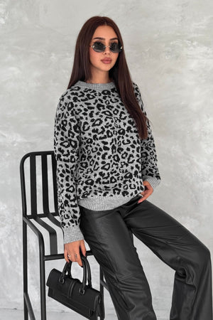 Kadın Standart Beden Leopar Desen Oversize Triko Kazak - Gri