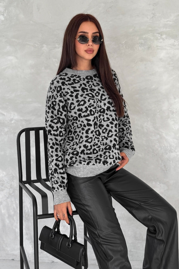 Kadın Standart Beden Leopar Desen Oversize Triko Kazak - Gri