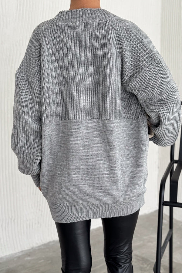 Kadın Oversize Triko Hırka Standart Beden Düğmeli Kot Cep Detaylı - Gri