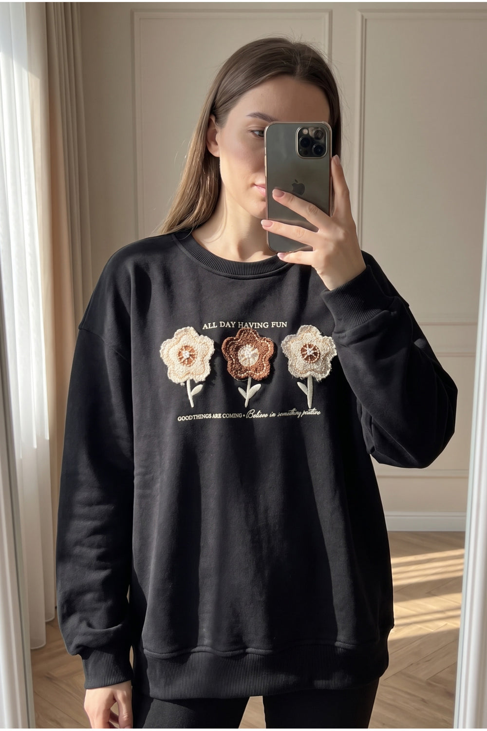 %100 Pamuk Boncuk Ve Nakış İşlemeli Sweatshirt - Siyah