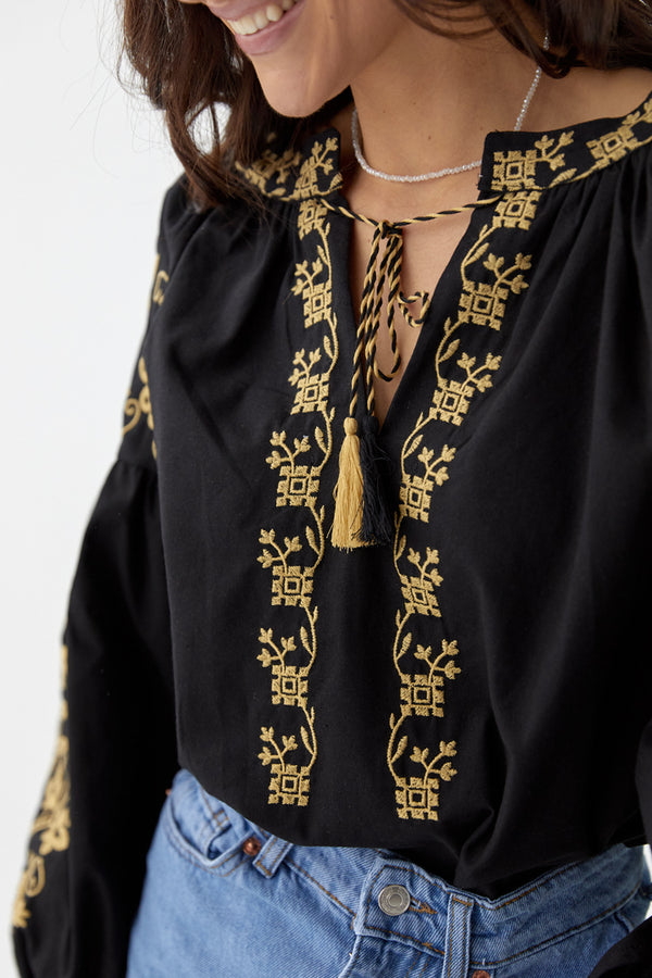 Kadın Püsküllü Nakış İşlemeli Vintage Bluz - Siyah