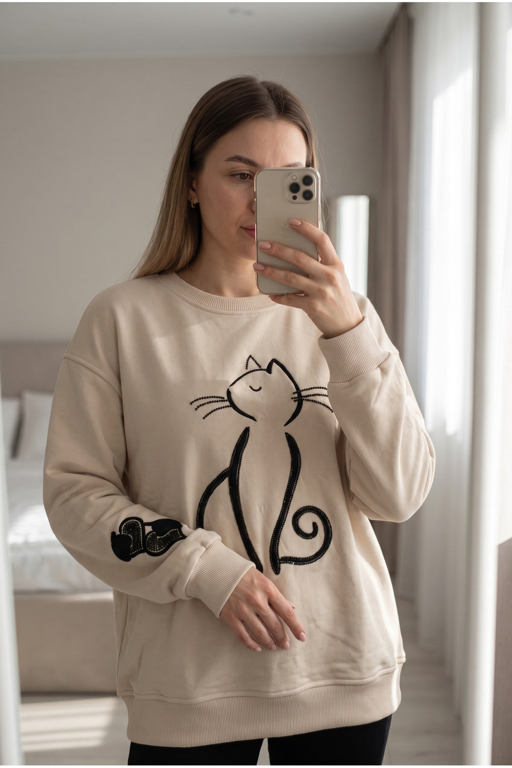 Kedi Nakışlı Boncuk İşlemeli %100 Pamuk Sweatshirt - Bej