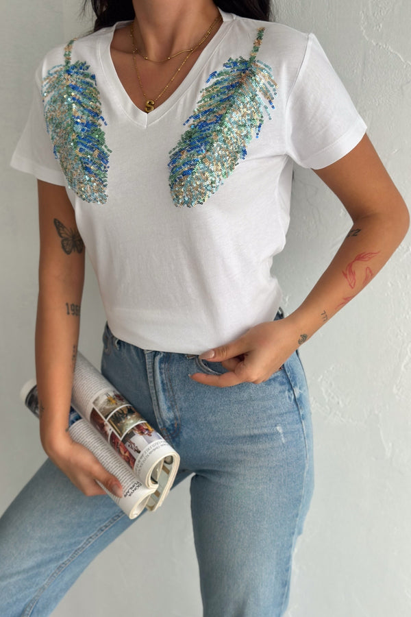 Kadın V Yaka Omzu Yaprak Pul Payet İşlemeli %100 Pamuk T-Shirt - Beyaz