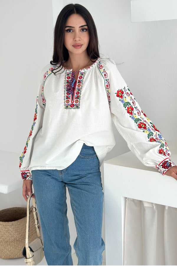 Kadın Vintage Çiçek Nakış İşlemeli Püsküllü Pamuklu Bluz - Beyaz