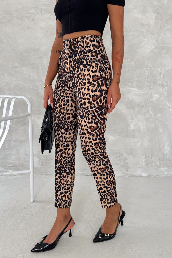 Kadın Yüksek Bel Leopar Desenli Çimalı Kumaş Pantolon - Kahverengi