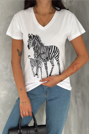 Kadın V Yaka Zebra Desen Pul Payet İşlemeli %100 Pamuk Tişört - Beyaz