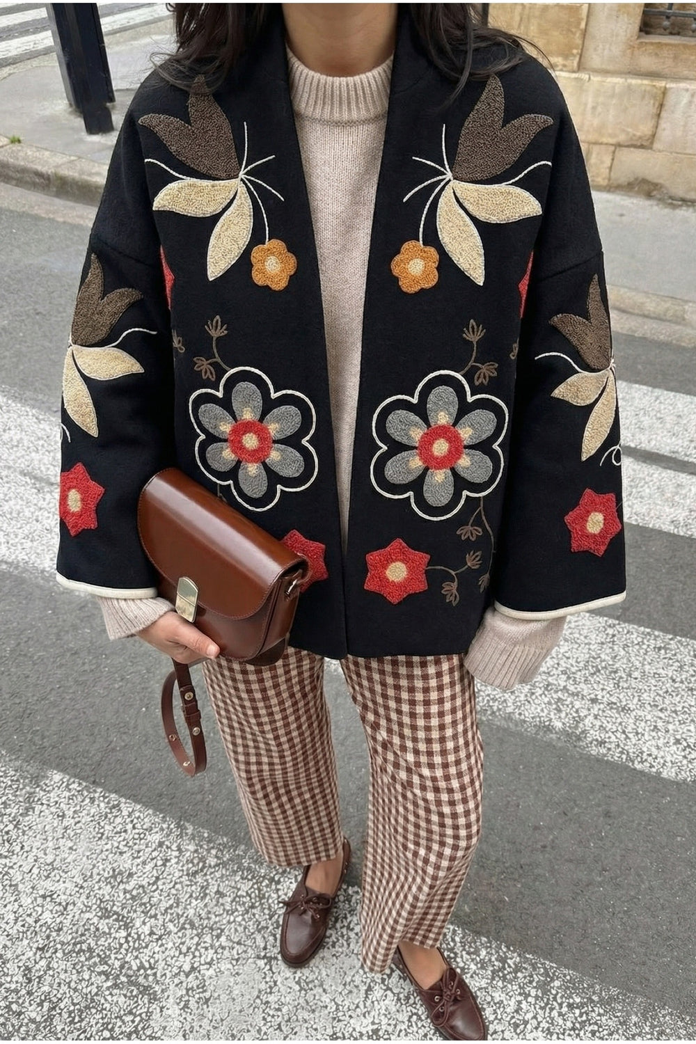 Nakış İşlemeli Vintage Kaşe Ceket - Siyah
