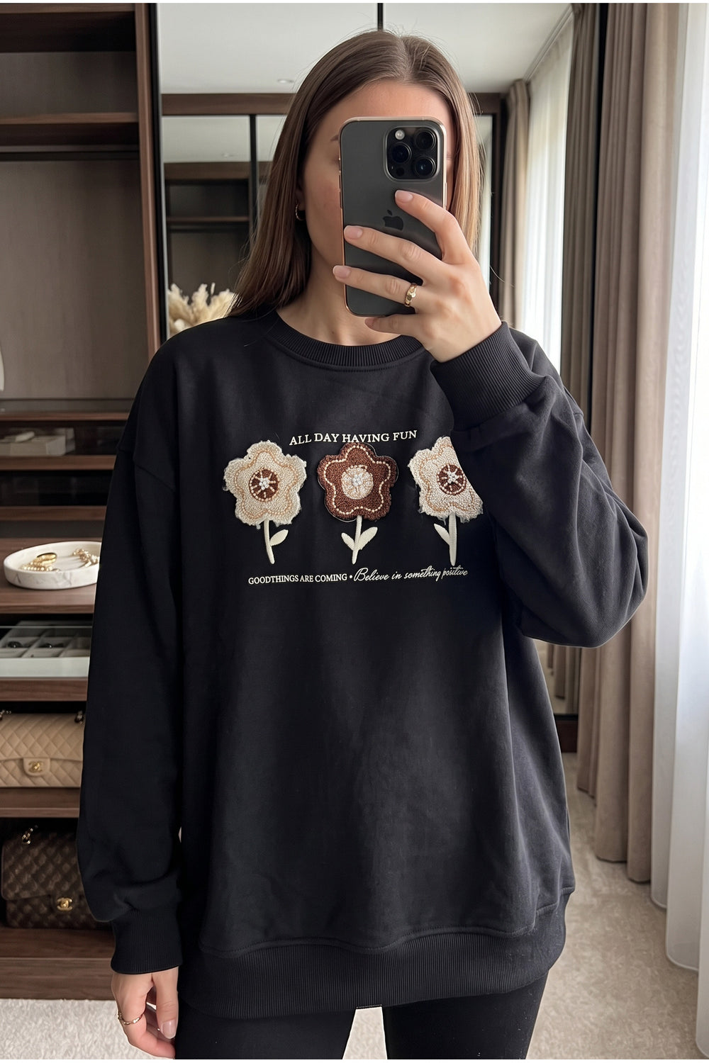 %100 Pamuk Boncuk Ve Nakış İşlemeli Sweatshirt - Siyah