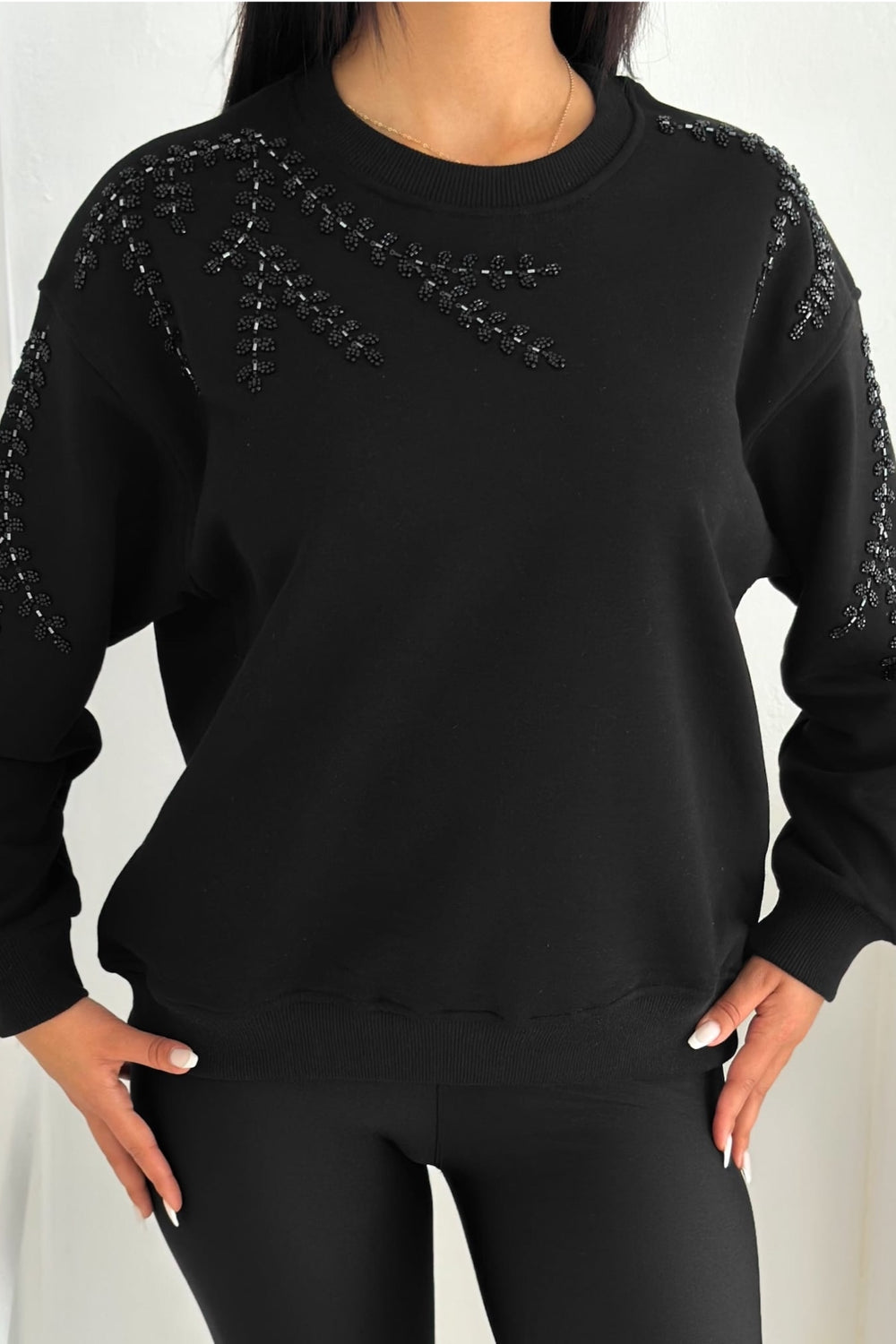 Boncuk Ve Pul İşlemeli %100 Pamuk Sweatshirt - Siyah
