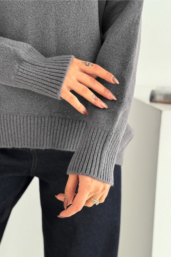 Kadın Standart Beden Oversize Basic Triko Kazak - Füme
