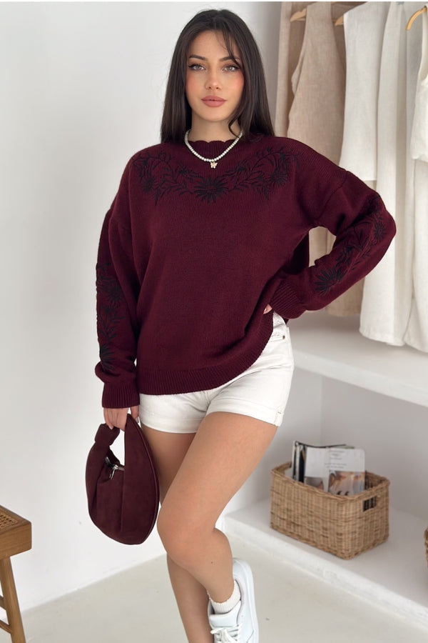 Nakış İşlemeli Oversize Triko Kazak Standart Beden - Bordo