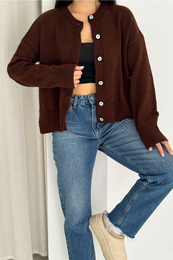 Yanı Yırtmaçlı Düğmeli Oversize Triko Hırka Standart Beden - Kahverengi