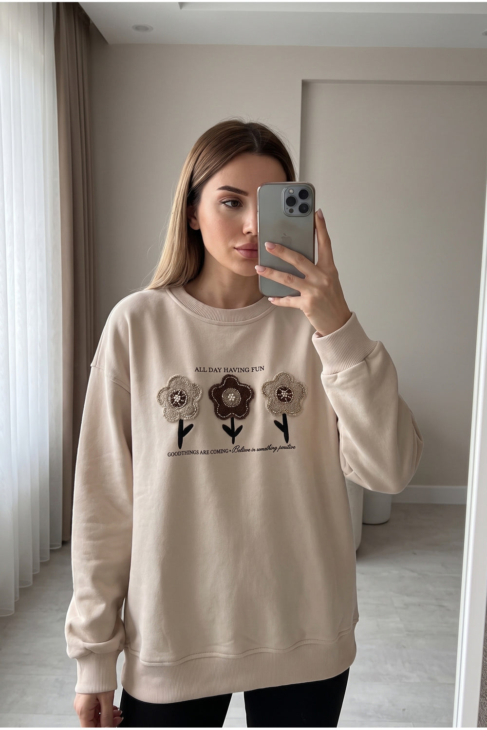 %100 Pamuk Boncuk Ve Nakış İşlemeli Sweatshirt - Bej