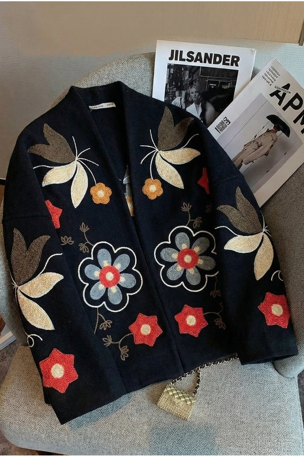 Nakış İşlemeli Vintage Kaşe Ceket - Siyah