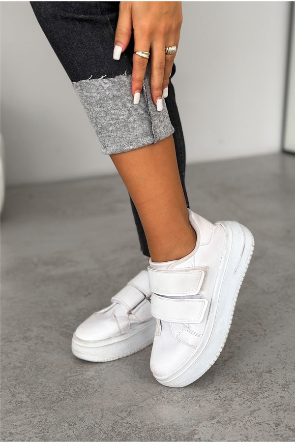 Yüksek Bel Paçası Kesik İçi Şardonlu Slim Fit Mom Jean - Gri