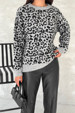 Kadın Standart Beden Leopar Desen Oversize Triko Kazak - Gri