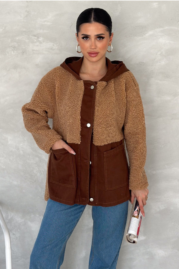 Kadın Kahverengi Çıtçıt Düğmeli Kapüşonlu Gabardin Peluş Ceket - Koyu Kahverengi