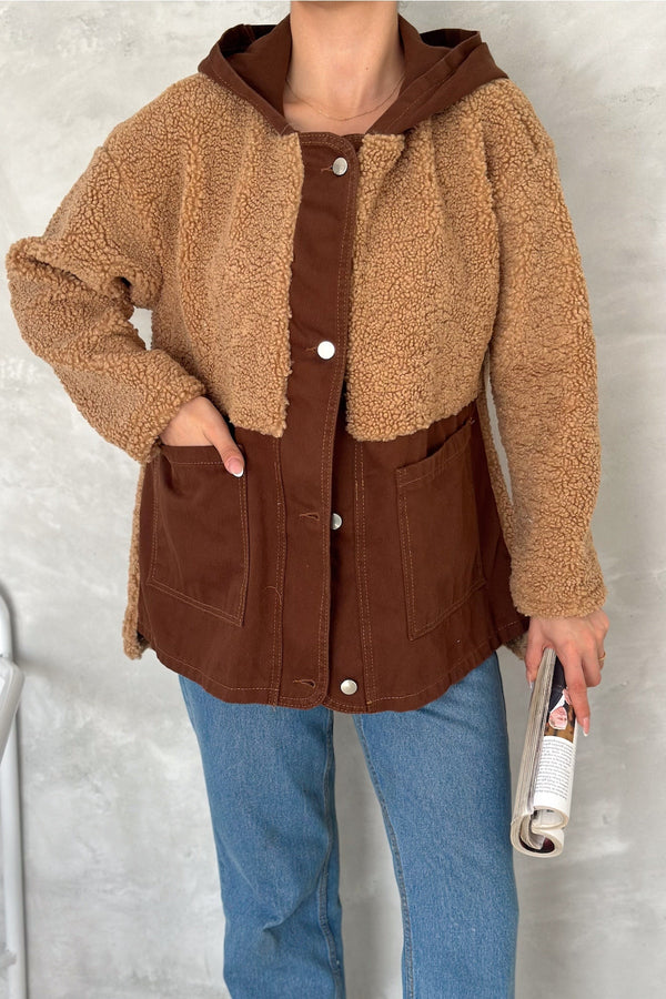 Kadın Kahverengi Çıtçıt Düğmeli Kapüşonlu Gabardin Peluş Ceket - Koyu Kahverengi