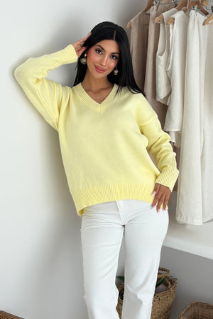 V Yaka Triko Kazak - Oversize - Standart Beden Basic Triko Kazak - Sarı