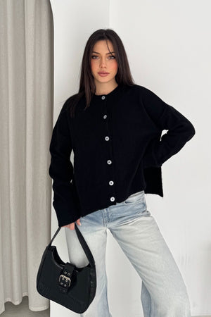 Yanı Yırtmaçlı Düğmeli Oversize Triko Hırka Standart Beden - Siyah