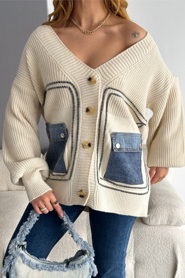 Kadın Standart Beden Düğmeli Kot Cepli Oversize Triko Hırka - Bej