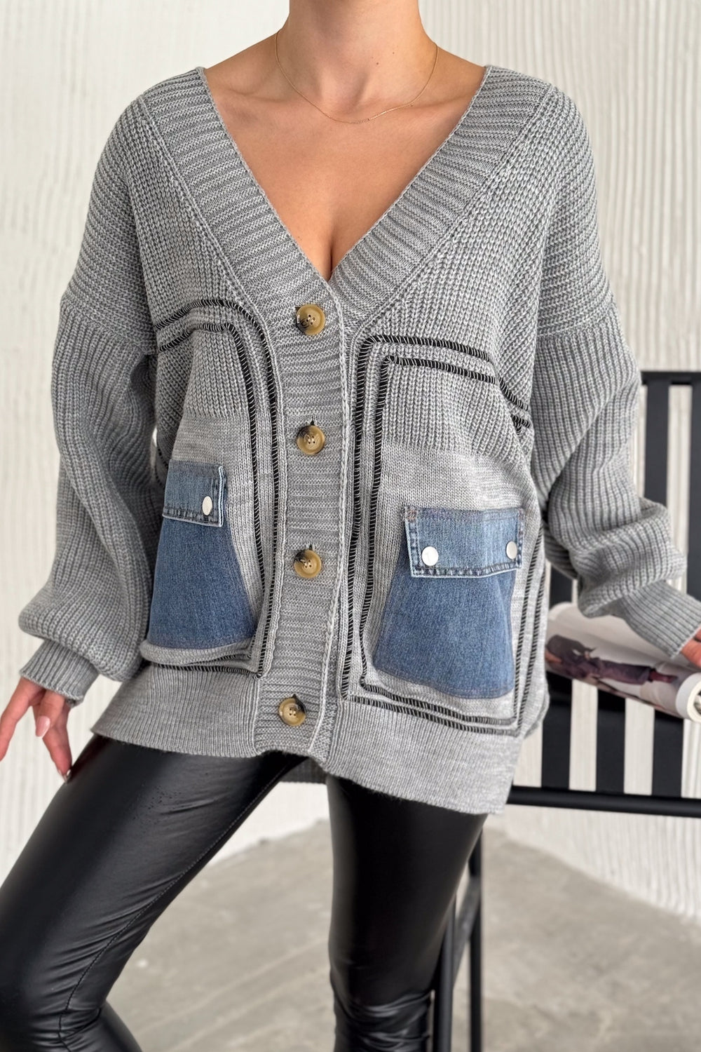 Kadın Oversize Triko Hırka Standart Beden Düğmeli Kot Cep Detaylı - Gri