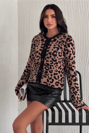 Kadın Standart Beden Düğmeli Leopar Desen Triko Hırka - Kahverengi