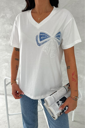 Kadın Dikme Boncuk Ve Pul İşlemeli Fiyonk Detaylı %100 Pamuk T-shirt - Beyaz