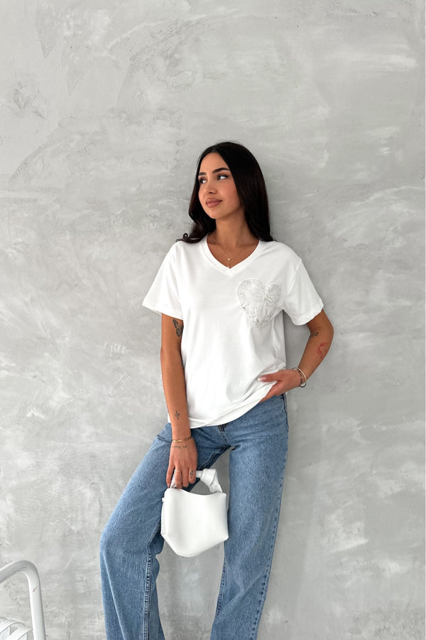 Kadın V Yaka Boncuk Ve Pul İşlemeli Kurdela Desen %100 Pamuk T-shirt - Beyaz