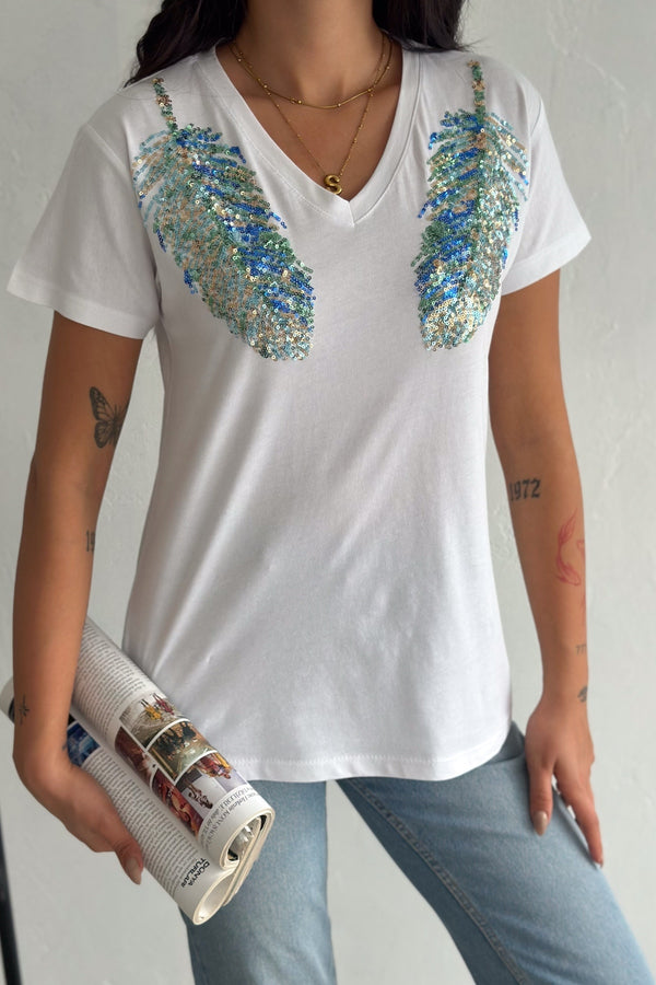 Kadın V Yaka Omzu Yaprak Pul Payet İşlemeli %100 Pamuk T-Shirt - Beyaz