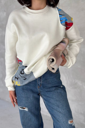 Kadın Şardonlu Tasarım Kot Detaylı Sweatshirt - Beyaz