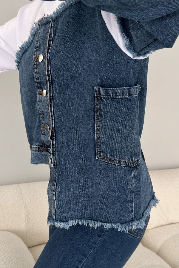 Asimetrik Düğmeli Kot Detaylı Tasarım Sweatshirt - Beyaz