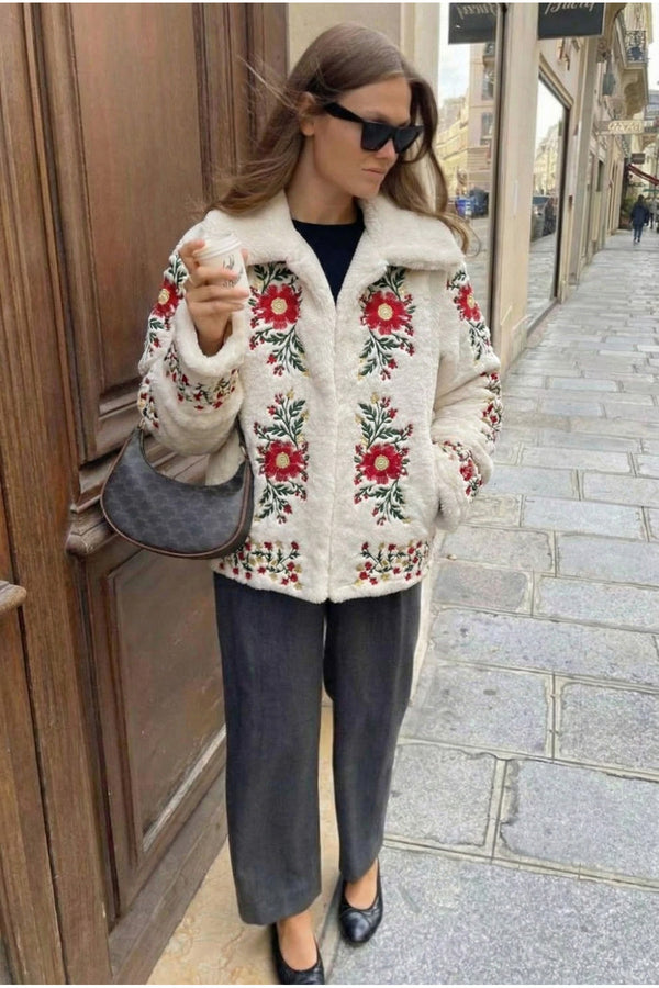 Nakışlı Vintage Suni Kürk Ceket - Beyaz