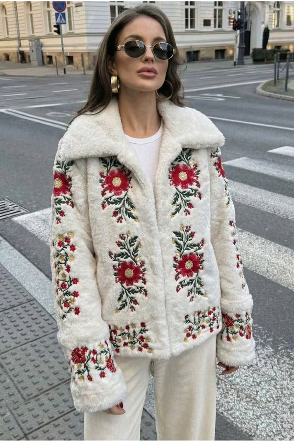 Nakışlı Vintage Suni Kürk Ceket - Beyaz