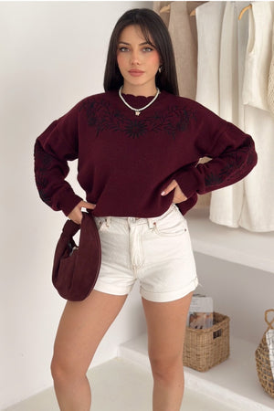 Nakış İşlemeli Oversize Triko Kazak Standart Beden - Bordo