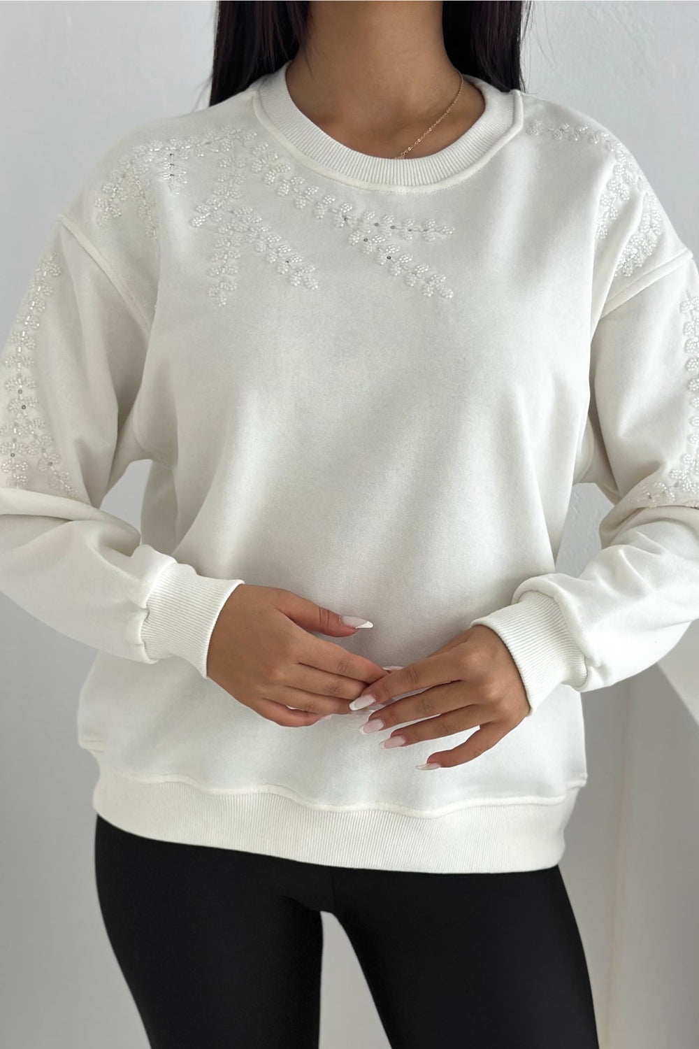 Boncuk Ve Pul İşlemeli %100 Pamuk Sweatshirt - Beyaz