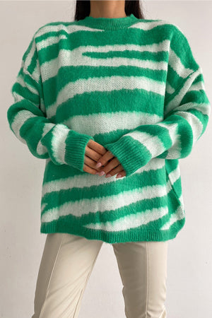 Kadın Yeni Sezon Zebra Desen Standart Beden Geniş Kalıp Oversize Triko Kazak - Yeşil