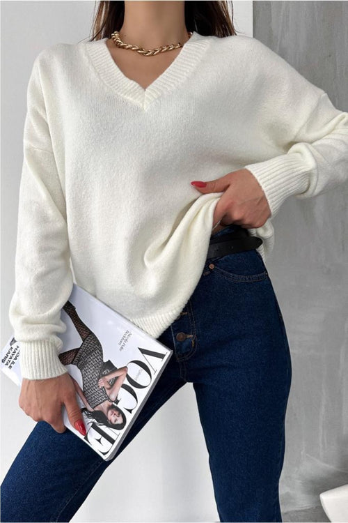 Kadın V Yaka Standart Beden Oversize Basic Triko Kazak - Beyaz