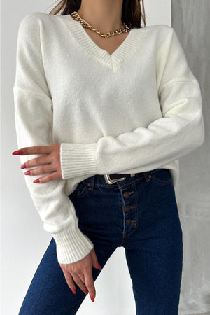 Kadın V Yaka Standart Beden Oversize Basic Triko Kazak - Beyaz