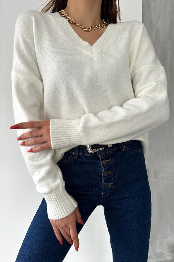 Kadın V Yaka Standart Beden Oversize Basic Triko Kazak - Beyaz