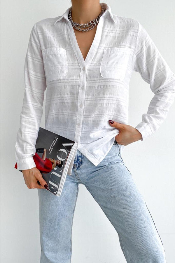 Kadın V Yaka Çift Cepli Katlanır Kol Slim Fit Kalıp Gömlek - Beyaz