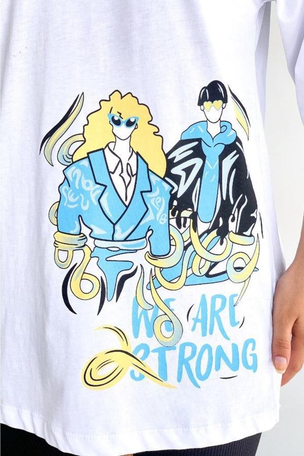 Kadın Bisiklet Yaka We Are Strong Baskılı Pamuk T-Shirt - Beyaz