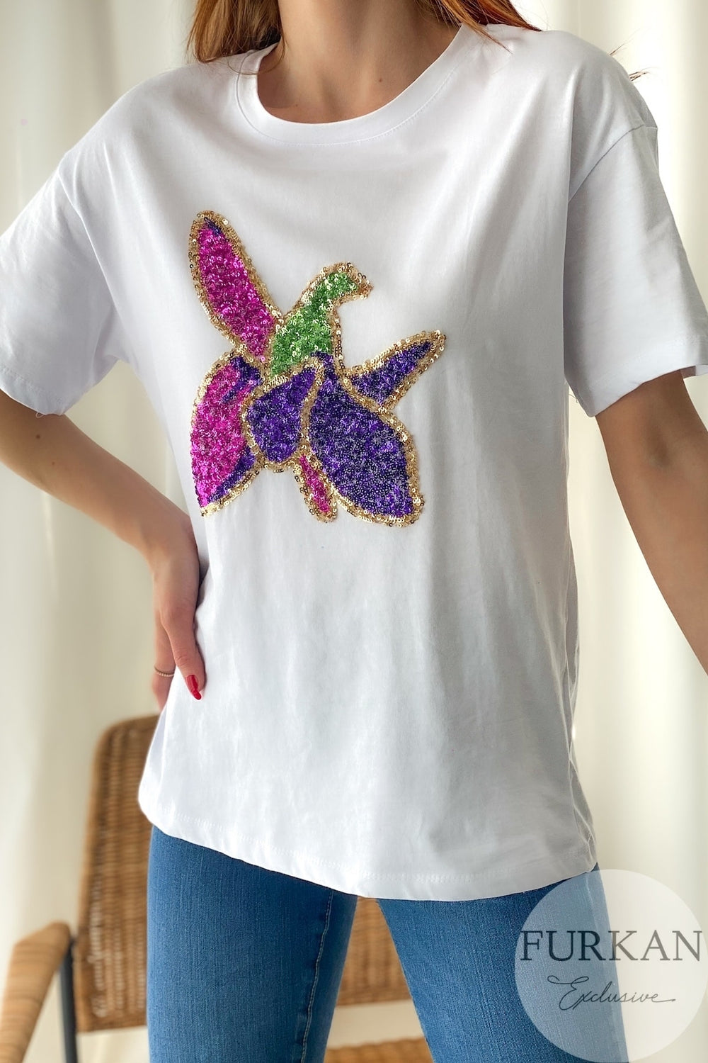 Kadın Harıbülbül Çiçek Pul Payet Dikme Pamuk T-shirt - Beyaz