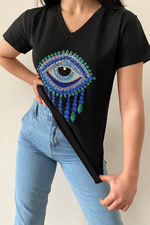 Kadın V Yaka Göz Pul Ve Nakış Işlemeli %100 Pamuk T-shirt - Siyah