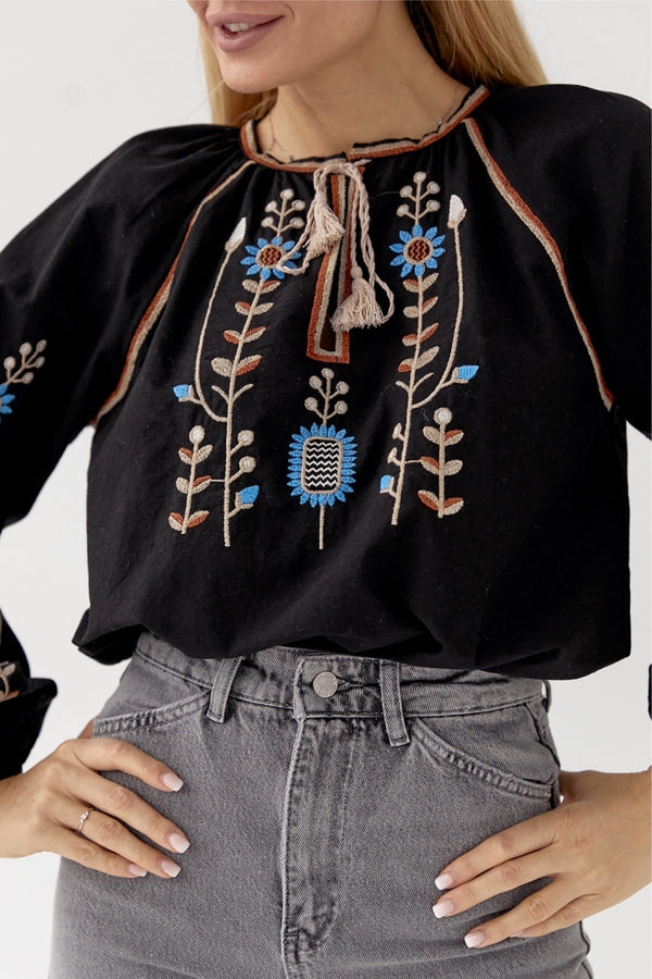 Kadın Püsküllü Vintage Nakışlı Pamuklu Bluz - Siyah