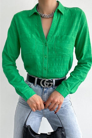 Kadın V Yaka Çift Cepli Katlanır Kol Slim Fit Kalıp Gömlek - Yeşil