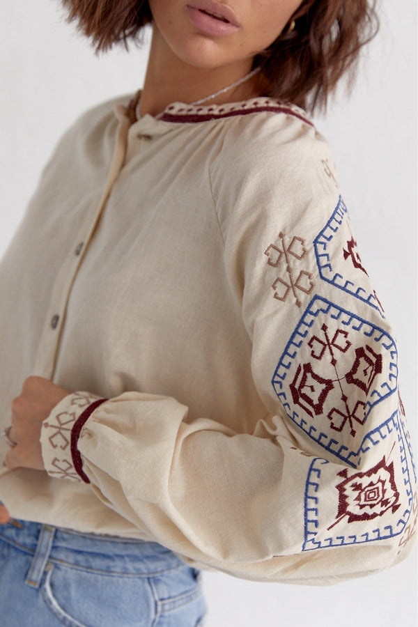 Kadın Yeni Sezon Etnik Desen Nakış İşlemeli Vintage Gömlek - Bej